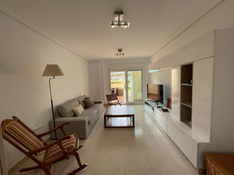 Moderna Y Alegre Vivienda Junto Al Mar . Apartment Roquetas de Mar Luaran gambar