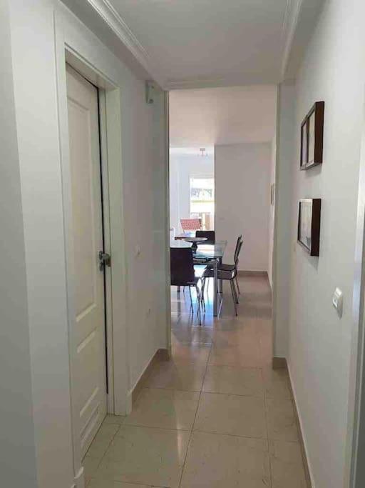 Moderna Y Alegre Vivienda Junto Al Mar . Apartment Roquetas de Mar Luaran gambar